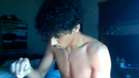 Snapshot of therealprimitive chatting on 09.17.25 therealprimitive online show from 09.17.25