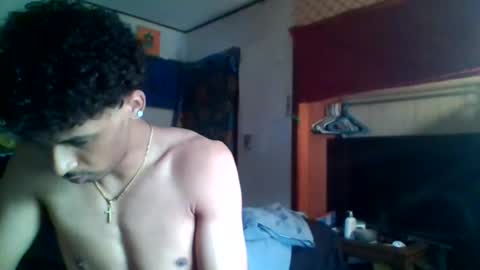 Snapshot of therealprimitive chatting on 11.10.25 therealprimitive online show from 11.10.25