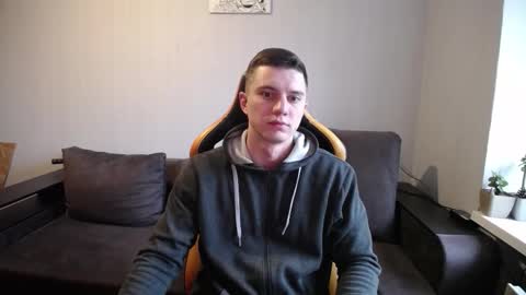 Snapshot of theroadtomars chatting on 11.11.25 Nick online show from 11.11.25