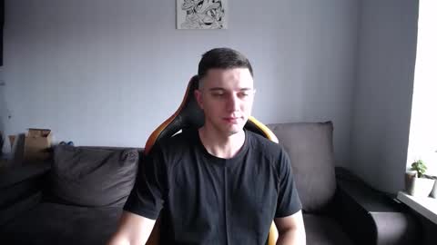 Snapshot of theroadtomars chatting on 11.24.25 Nick online show from 11.24.25