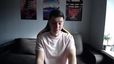 Snapshot of theroadtomars chatting on 03.07.26 Nick online show from 03.07.26