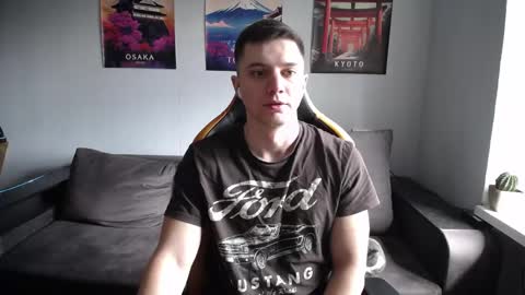 Snapshot of theroadtomars chatting on 04.11.26 Nick online show from 04.11.26