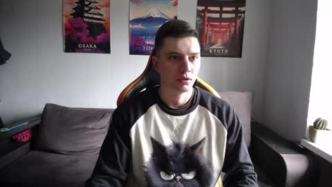 Snapshot of theroadtomars chatting on 04.12.26 Nick online show from 04.12.26