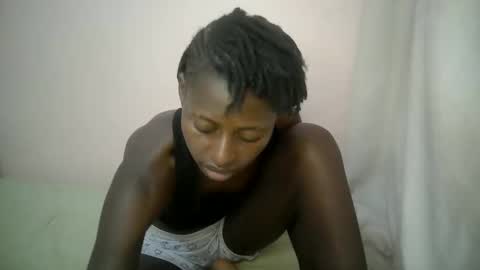 Snapshot of therry_heart chatting on 09.12.25 hearty online show from 09.12.25