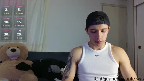 Snapshot of thesaint_xxx chatting on 05.15.26 thesaint_xxx online show from 05.15.26