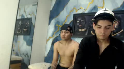 Snapshot of theshamefulboys chatting on 07.11.26 David y Daniel online show from 07.11.26