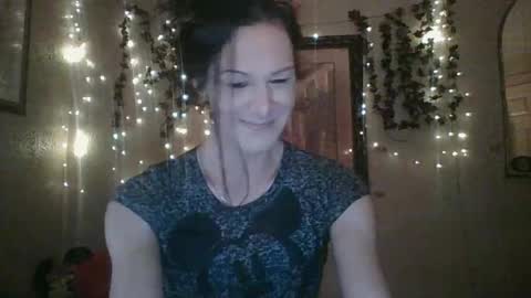 sillymillie0 online show from 10.23.25