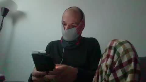 Snapshot of thetubedscarfguy chatting on 02.14.25 Scarf guy online show from 02.14.25