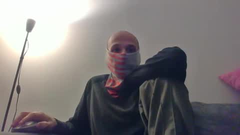 Snapshot of thetubedscarfguy chatting on 02.20.25 Scarf guy online show from 02.20.25
