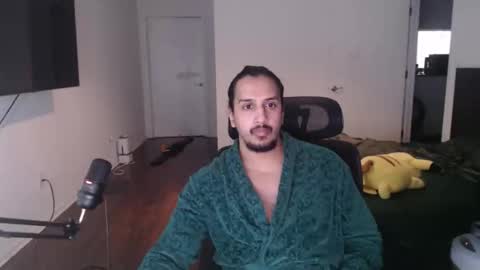 Snapshot of theworldisavampire09 chatting on 04.27.26 Vampiro online show from 04.27.26