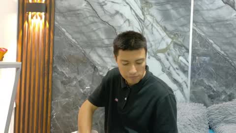 Snapshot of thiago_enzo chatting on 05.26.26 online show from 05.26.26