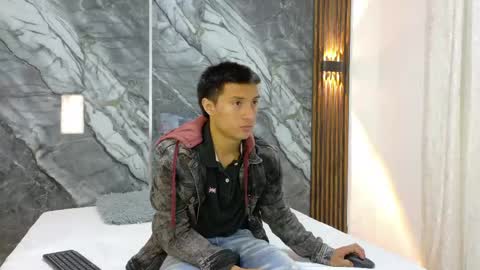 Snapshot of thiago_enzo chatting on 05.30.26 online show from 05.30.26