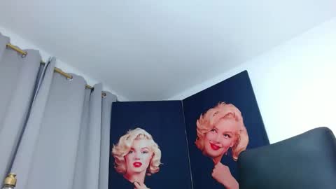 Snapshot of thiago_fosterr1 chatting on 12.18.24 Thiago online show from 12.18.24