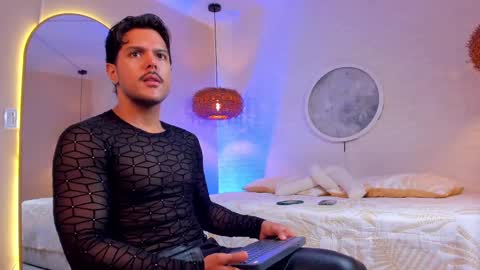 Thiago online show from 11.04.25