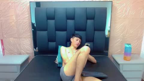 thiago_twink38 online show from 11.15.25