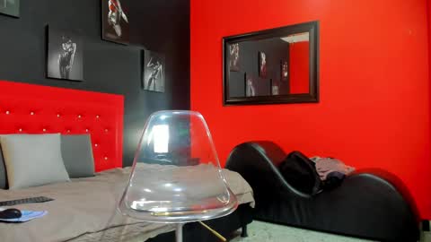 Thia Gomez online show from 09.23.25