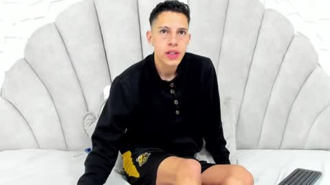 Thiago   online show from 07.25.26
