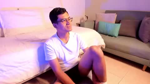 thiagovega_ online show from 07.10.26