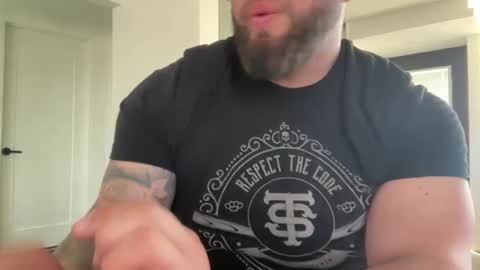 Snapshot of thiccbull12 chatting on 03.02.25 thiccbull12 online show from 03.02.25