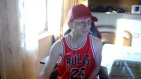 Snapshot of thick_and_big_cock chatting on 06.14.26 Latino 8.5 inches online show from 06.14.26