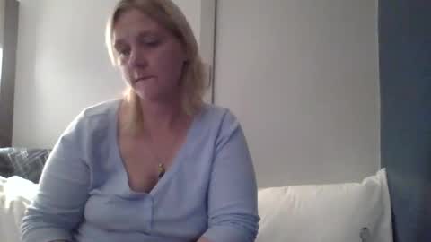 thickblonde_92 online show from 11.08.25