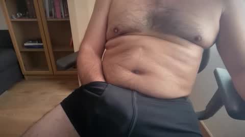 Snapshot of thickguybcn chatting on 04.16.26 ThickDickBCN online show from 04.16.26