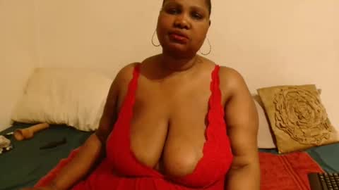 Snapshot of thicksexymellons chatting on 09.20.25 Pat online show from 09.20.25