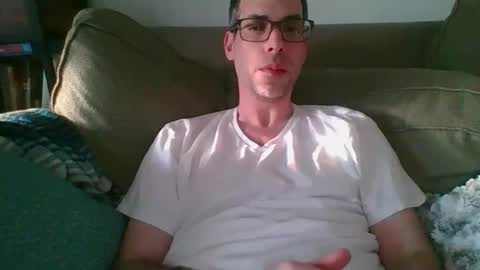 Snapshot of thickty chatting on 03.04.26 thickty online show from 03.04.26