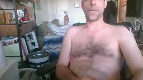 Snapshot of thickty chatting on 05.04.26 thickty online show from 05.04.26