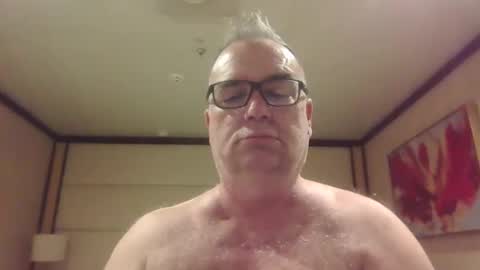 Snapshot of thickwhiteload chatting on 06.02.26 thickwhiteload online show from 06.02.26