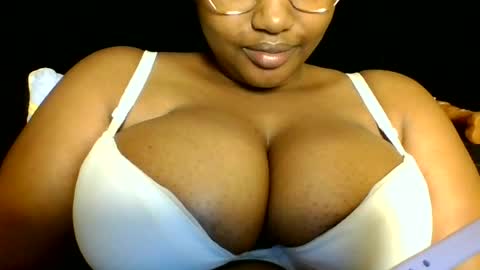 Snapshot of thicky_jayne chatting on 07.13.26 Jayne. online show from 07.13.26