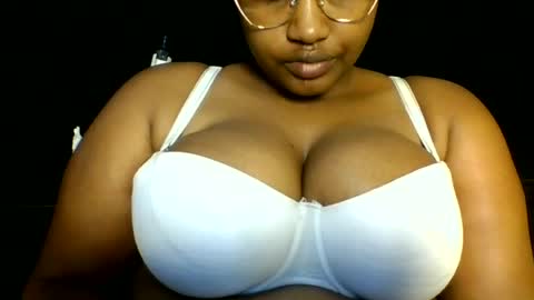 Snapshot of thicky_jayne chatting on 07.14.26 Jayne. online show from 07.14.26