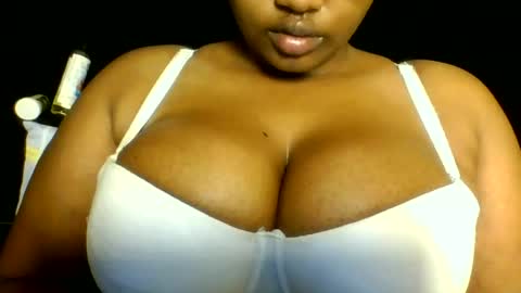 Snapshot of thicky_jayne chatting on 07.21.26 Jayne. online show from 07.21.26
