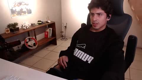 Snapshot of thieves_us chatting on 02.11.26 thieves_us online show from 02.11.26