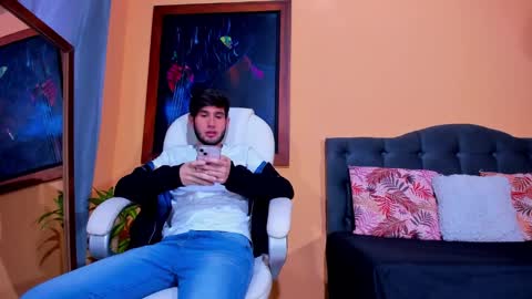 Snapshot of thiiago_tay chatting on 12.05.24 Thiiago online show from 12.05.24