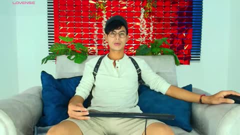 Snapshot of thiiagosaeenz chatting on 02.16.26 Thiago Saenzz online show from 02.16.26