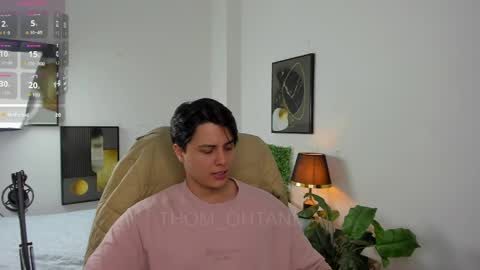 Snapshot of thom_ohtani chatting on 05.30.26 thom_ohtani online show from 05.30.26