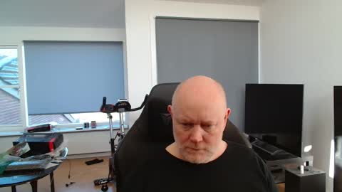 Snapshot of thomas315627 chatting on 04.27.26 thomas315627 online show from 04.27.26