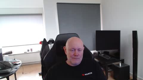 Snapshot of thomas315627 chatting on 05.11.26 thomas315627 online show from 05.11.26