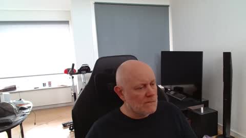 Snapshot of thomas315627 chatting on 05.18.26 thomas315627 online show from 05.18.26
