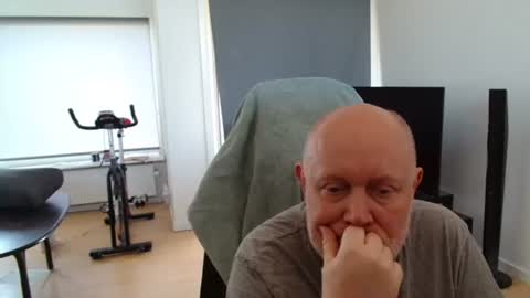 Snapshot of thomas806035 chatting on 06.26.26 thomas806035 online show from 06.26.26