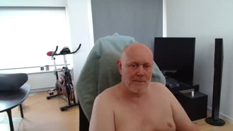 Snapshot of thomas806035 chatting on 06.29.26 thomas806035 online show from 06.29.26