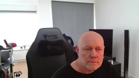 Snapshot of thomas806035 chatting on 07.06.26 thomas806035 online show from 07.06.26