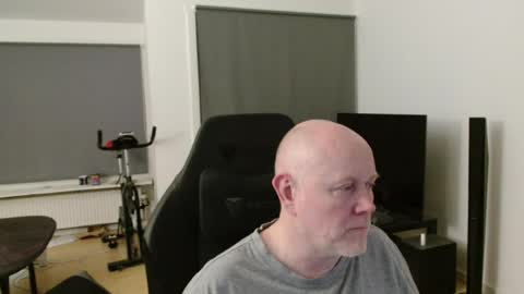 Snapshot of thomas806035 chatting on 07.25.26 thomas806035 online show from 07.25.26
