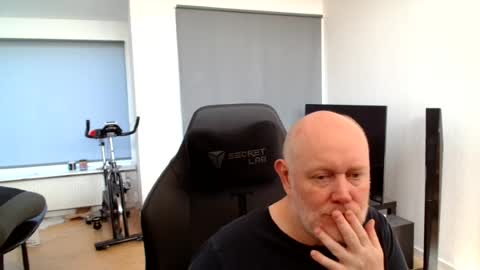 Snapshot of thomas806035 chatting on 08.03.26 thomas806035 online show from 08.03.26