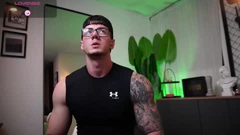 Snapshot of thomas_falcon1 chatting on 02.26.26 Thomas Falcon online show from 02.26.26