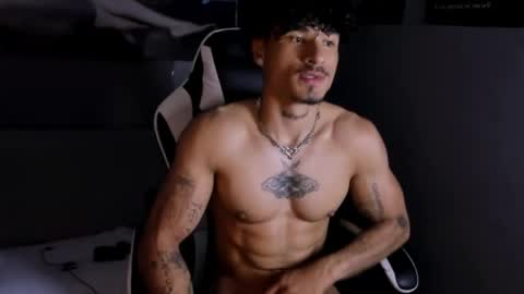 Snapshot of thomas_fit1 chatting on 04.18.26 Thomas 3 JUST STAY AND BE MY LAST LOVE online show from 04.18.26