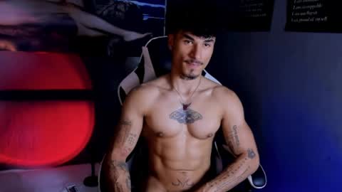 Snapshot of thomas_fit1 chatting on 04.28.26 Thomas 3 JUST STAY AND BE MY LAST LOVE online show from 04.28.26