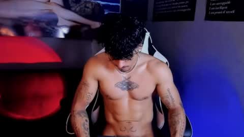 Snapshot of thomas_fit1 chatting on 04.29.26 Thomas 3 JUST STAY AND BE MY LAST LOVE online show from 04.29.26