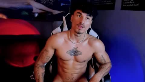 Snapshot of thomas_fit1 chatting on 04.29.26 Thomas 3 JUST STAY AND BE MY LAST LOVE online show from 04.29.26